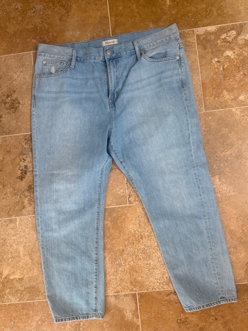 Madewell Women’s Relaxed Jeans in Light Blue Denim